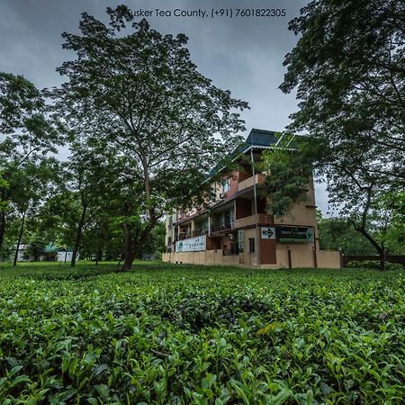 Tusker Tea County Chālsa Exterior foto